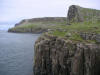 Scotland_Skye_cliffs.jpg (60976 bytes)